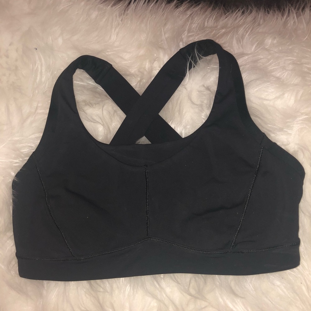 Lululemon sports bra